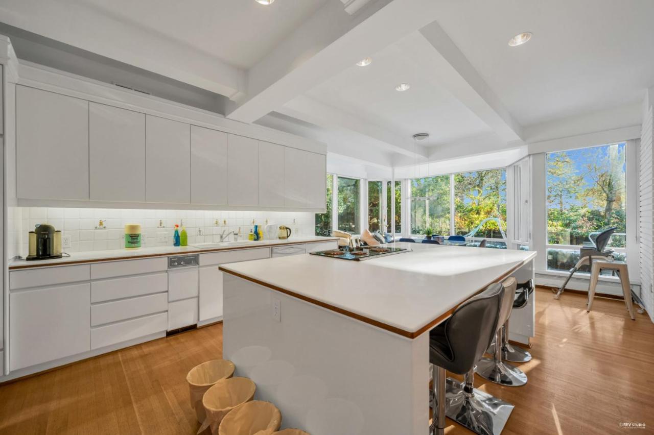 Historic Specious Home In Vancouver West Екстер'єр фото